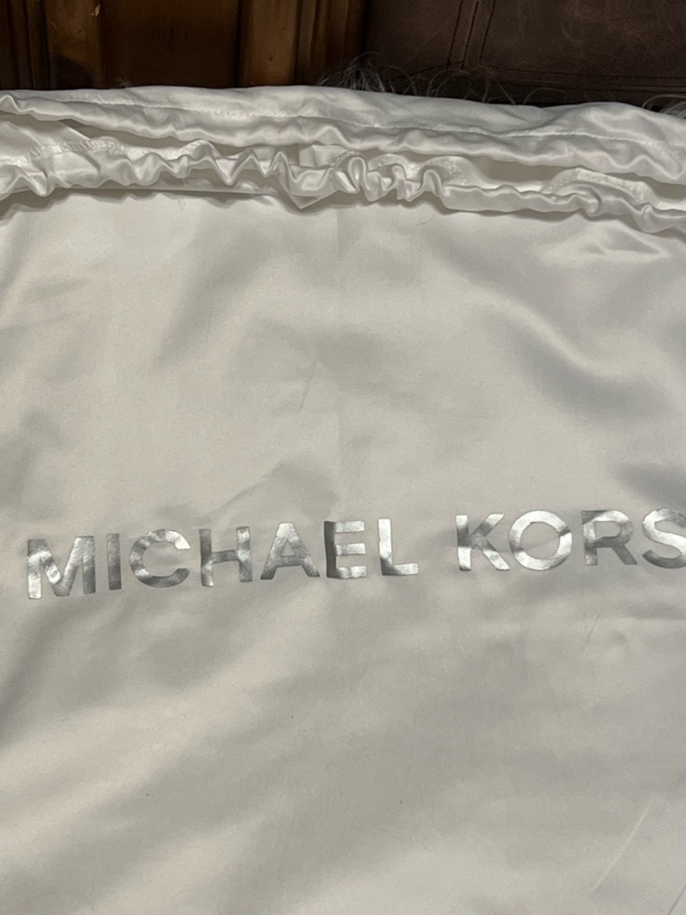 Michael Kors Silver Logo White Satin Dust bag 21x21 - Picture 5 of 8